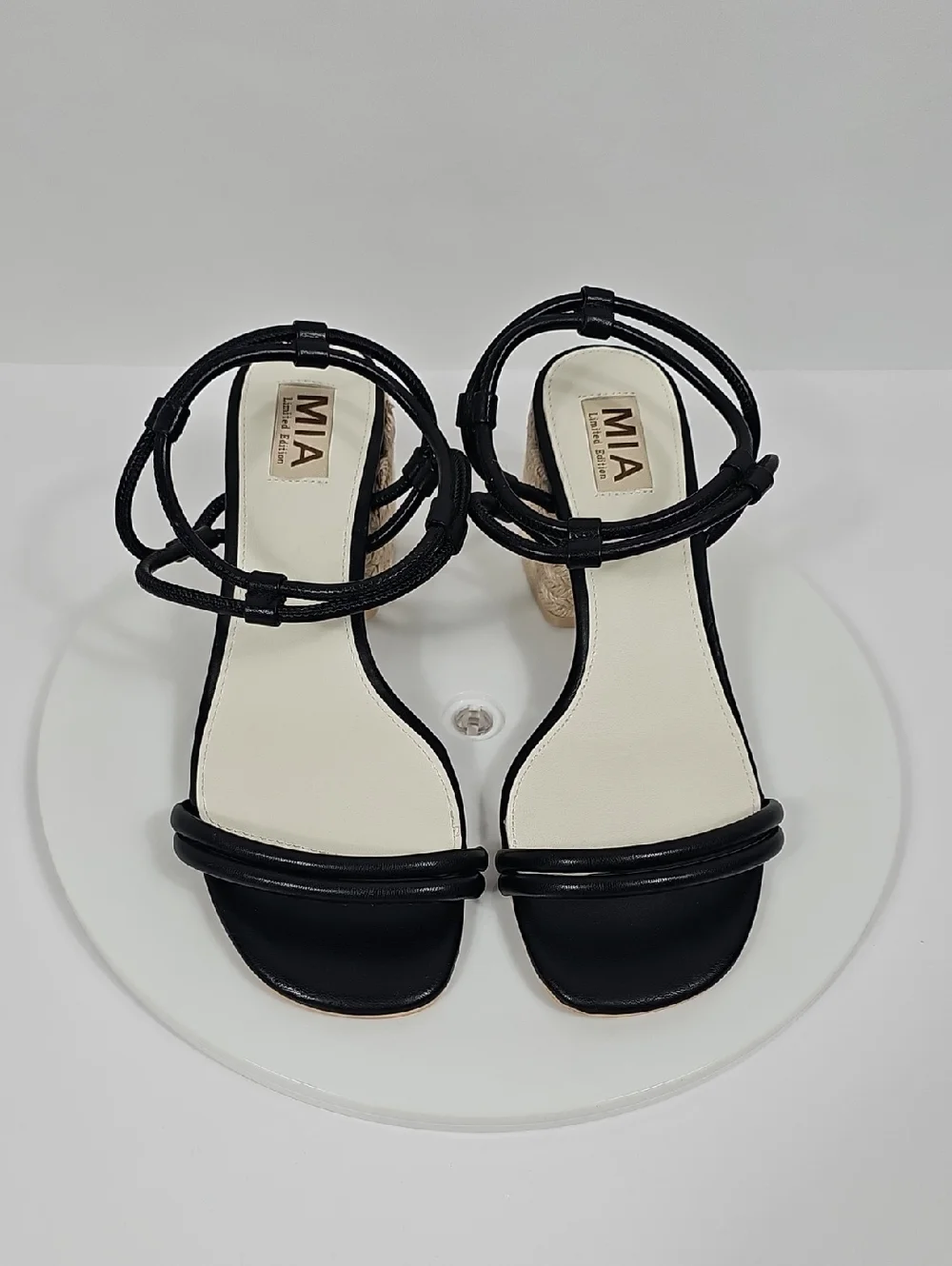 NWOT MIA Ione Strappy Espadrille Block Heels Sandals Black 8.5